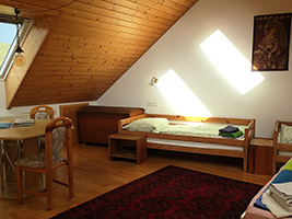 Family room for 2-4