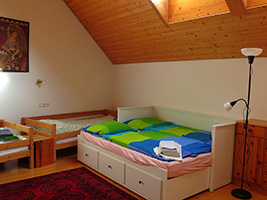 Family room for 2-4